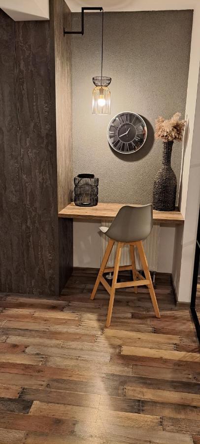 The World Apartament II Targu Mures Ngoại thất bức ảnh