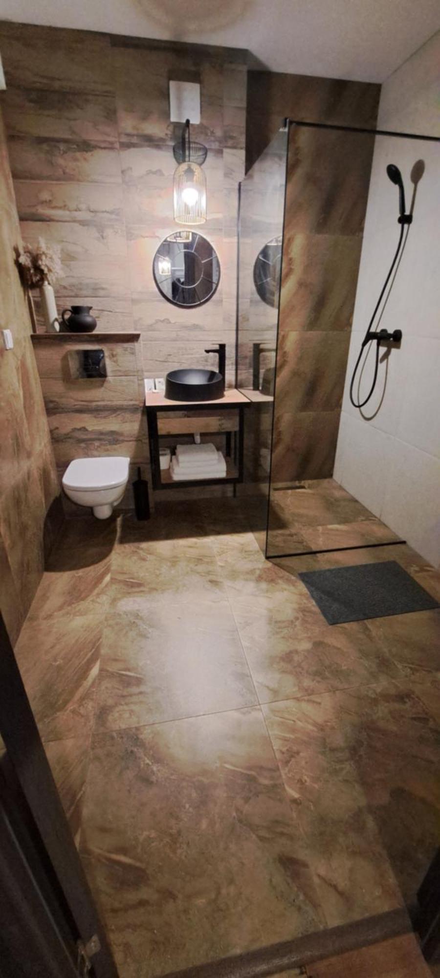 The World Apartament II Targu Mures Ngoại thất bức ảnh